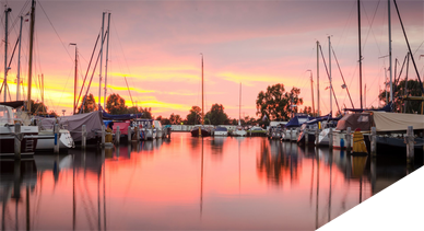 jachthaven friesland met bootverhuur en camping zonsondergang in akkrum